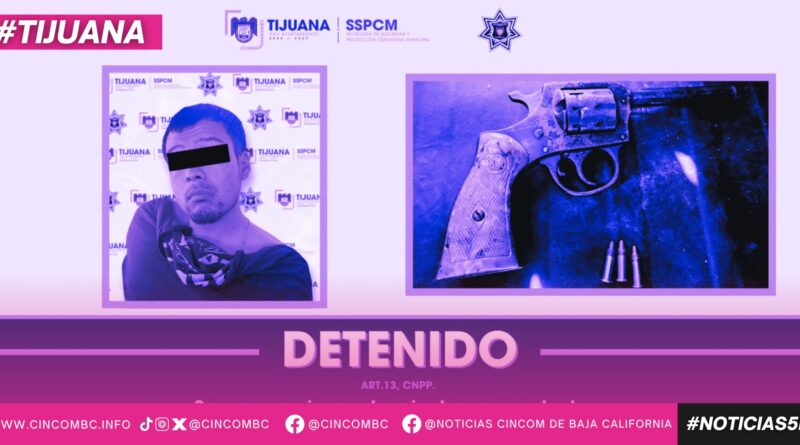 Asegura Policía Municipal a presunto responsable de robo de vehículo tras persecución en bulevar Cuauhtemoc Asegura Policía Municipal a presunto responsable de robo de vehículo tras persecución en bulevar Cuauhtemoc