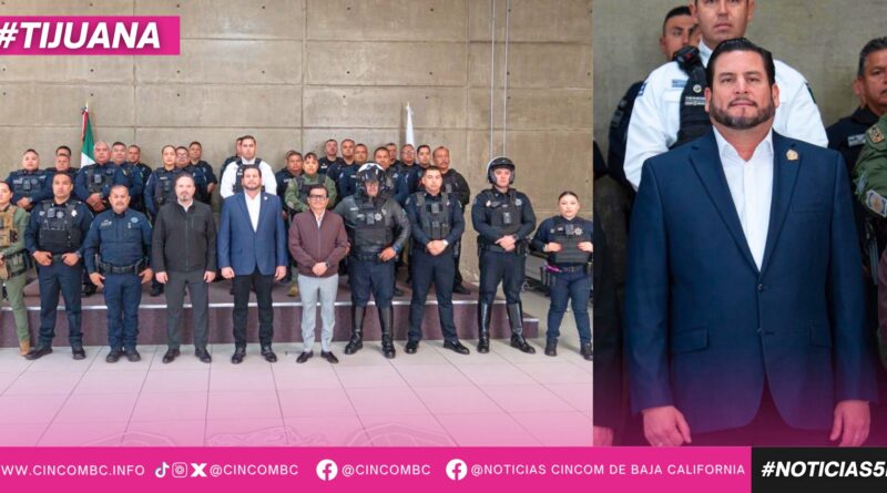 Entrega Ismael Burgueño cámaras corporales a elementos de la Policía Municipal de Tijuana
