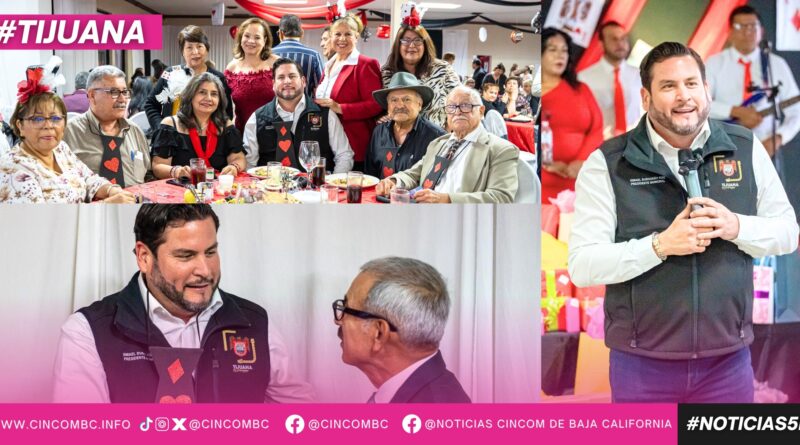 Festeja Ismael Burgueño el Día del Maestro a docentes jubilados y pensionados