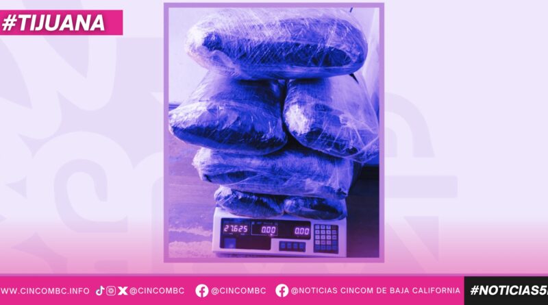 Localiza Policía Municipal de Tijuana 27 kilogramos de presunta droga abandonados en vehículo en Zona Río