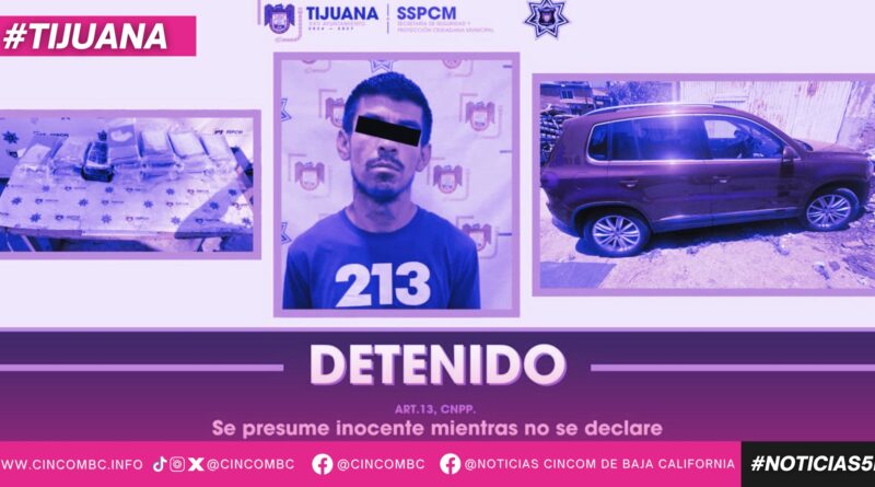 Asegura Policía Municipal de Tijuana 17 paquetes de presunta droga tras operativo por robo de vehículo